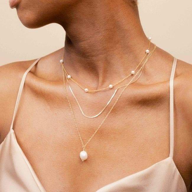 pearl pendant necklace