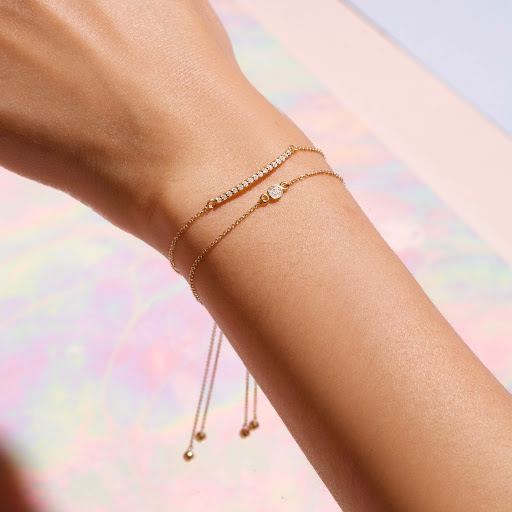 The Guide to Slider Bracelets: A Stylish and Versatile Accessory