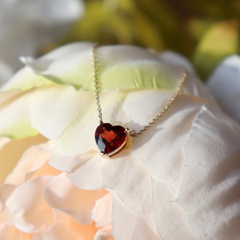 garnet pendant